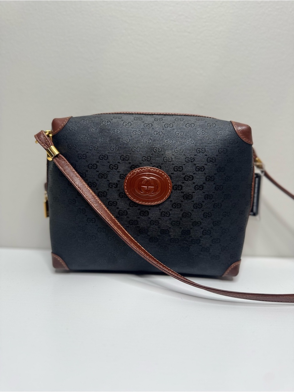 Gucci Black & Brown GG Monogram Crossbody - Picture 1 of 16